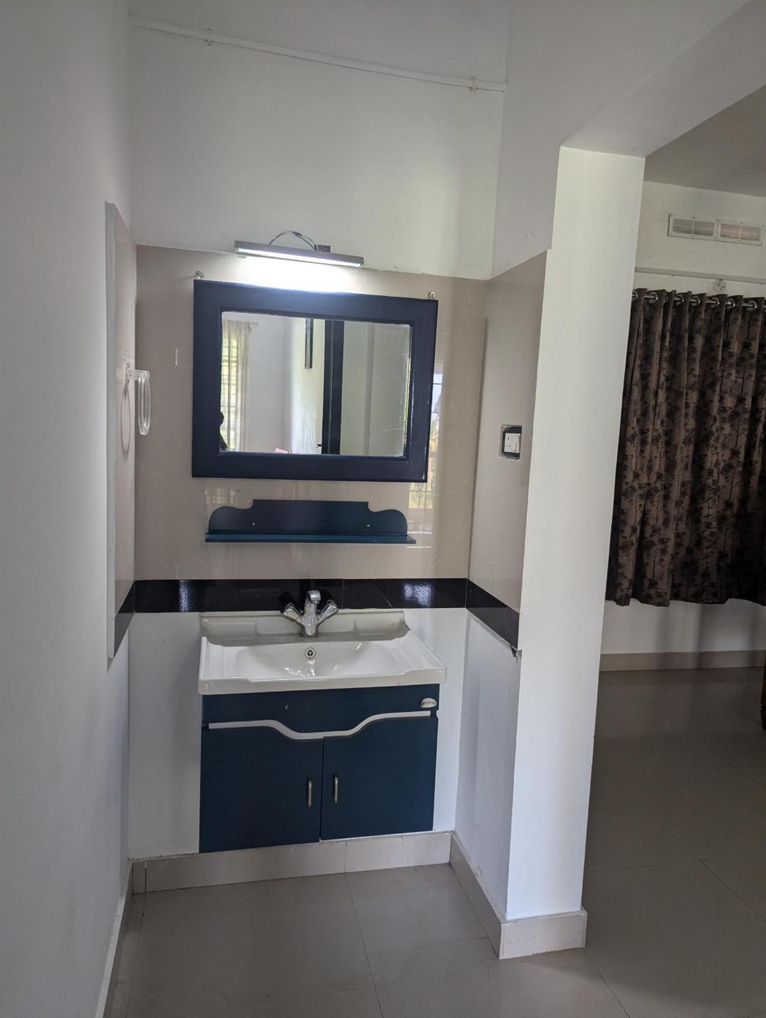 Indeevaram Apartments Kovalam Exteriör bild