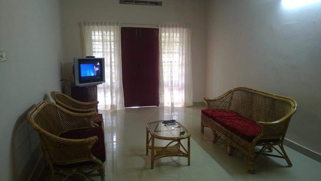 Indeevaram Apartments Kovalam Rum bild
