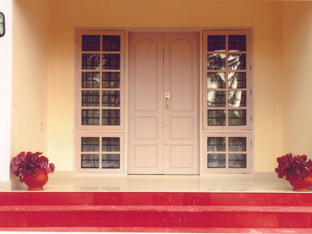Indeevaram Apartments Kovalam Rum bild