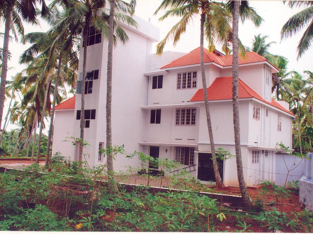 Indeevaram Apartments Kovalam Rum bild